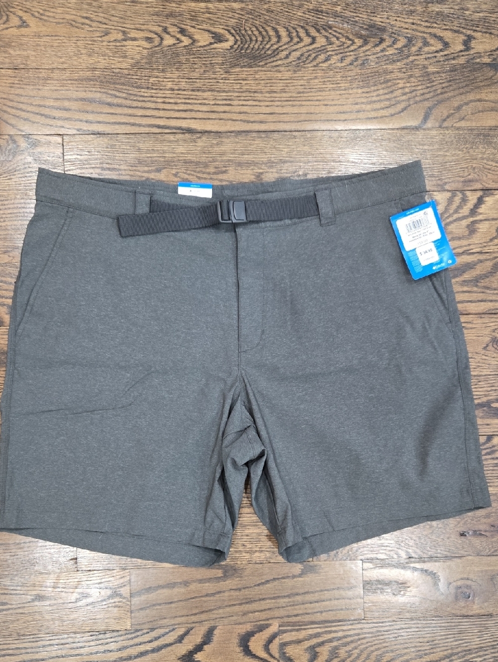 NWT Columbia Sullivan Bay EXS Shorts Men's 40 Gray 8" Performance Stretch